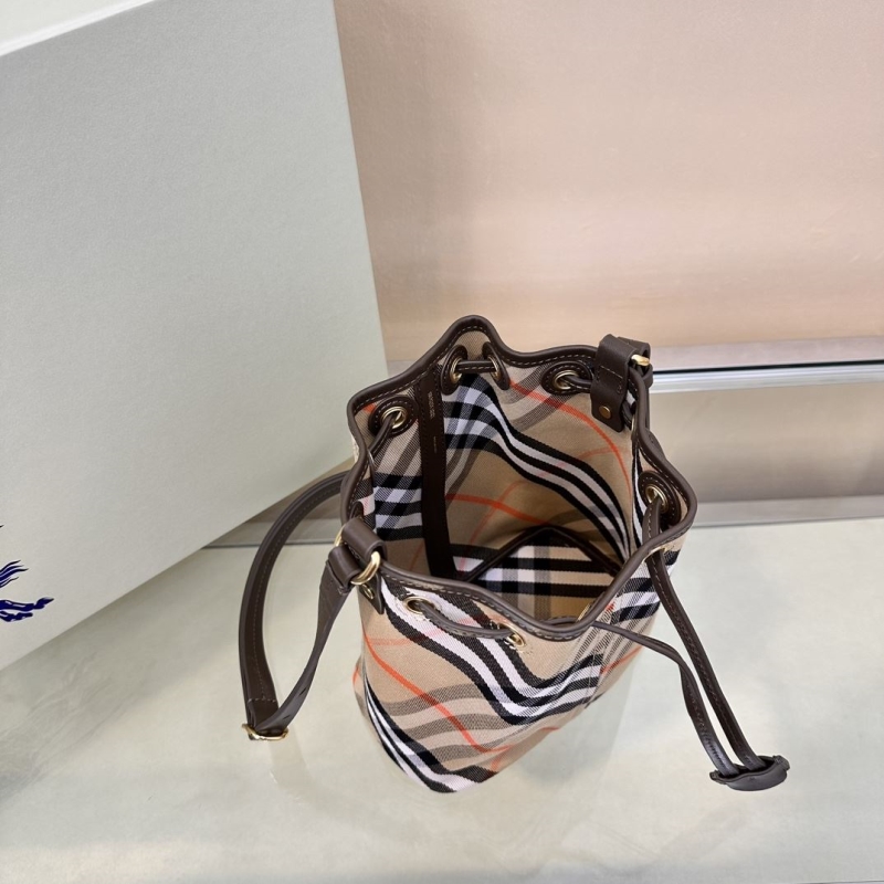 Bv*b*rry bucket bags